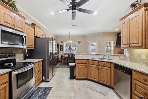 110 Cr 2258 Mineola TX 75773