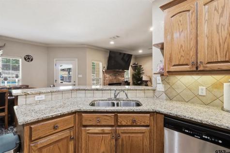 110 Cr 2258 Mineola TX 75773