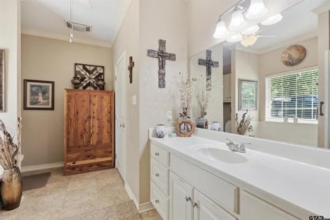 110 Cr 2258 Mineola TX 75773