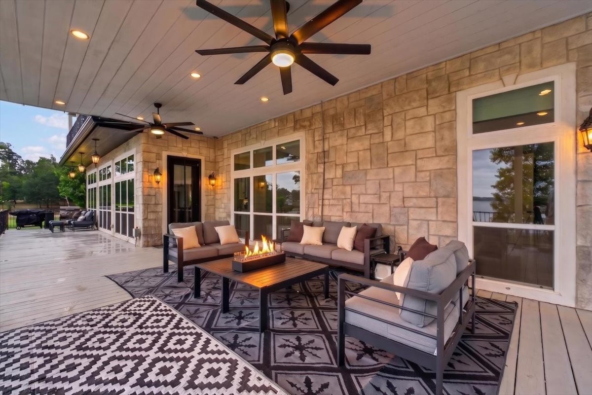 145 Private Road 52605 Pittsburg TX 75686