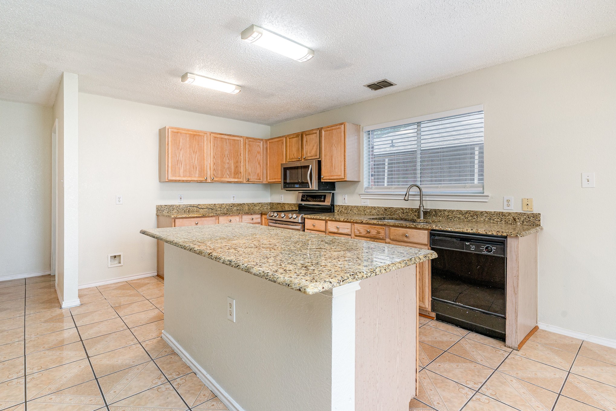1810 Cedar Ridge Drive Mesquite TX 75181