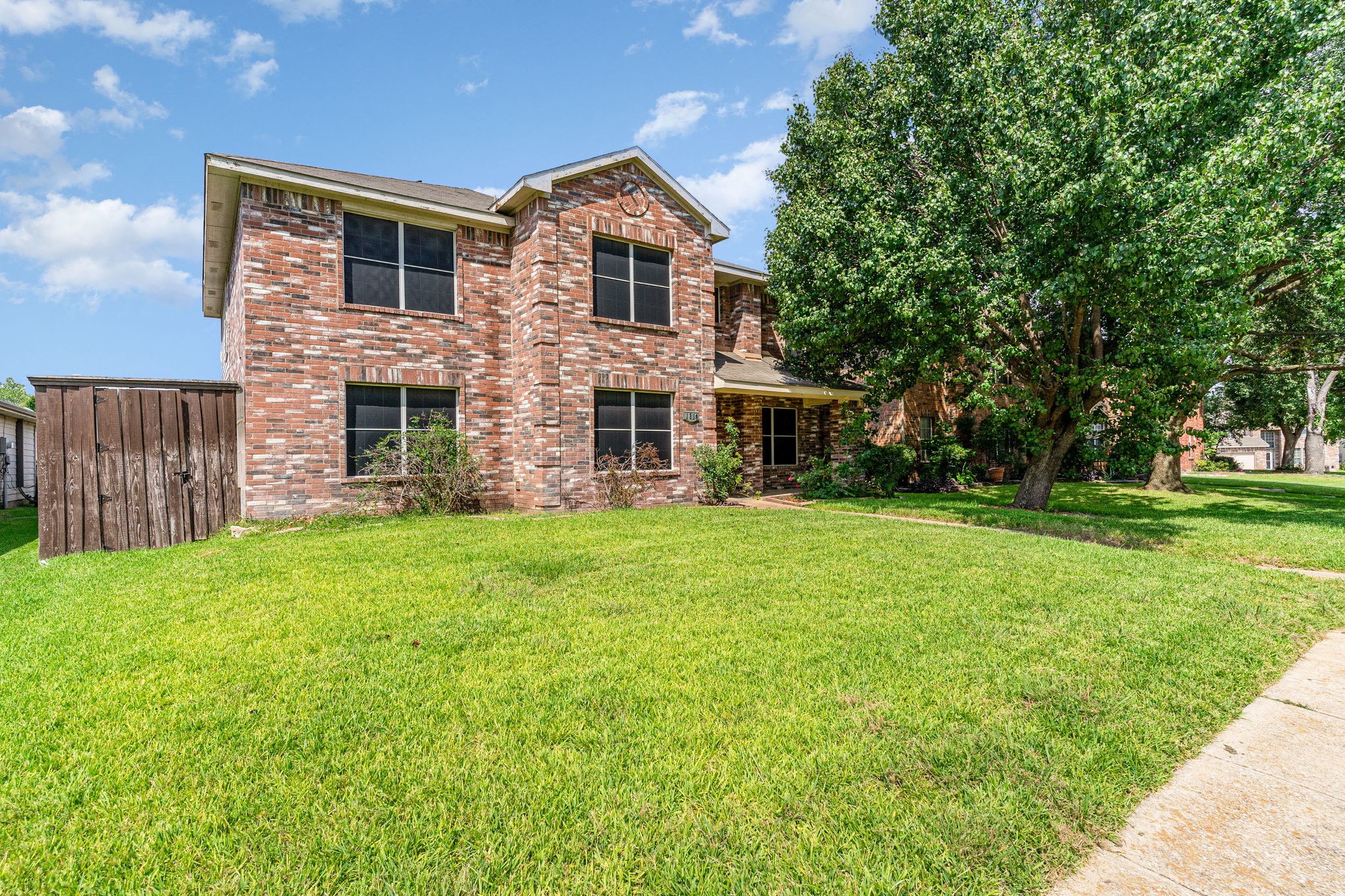 1810 Cedar Ridge Drive Mesquite TX 75181