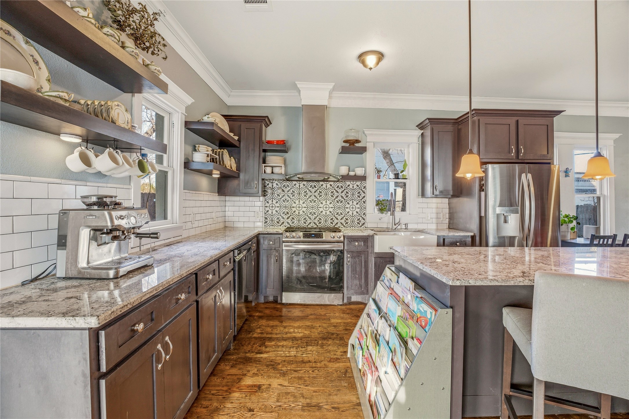 818 W Richmond Avenue Fort Worth TX 76110