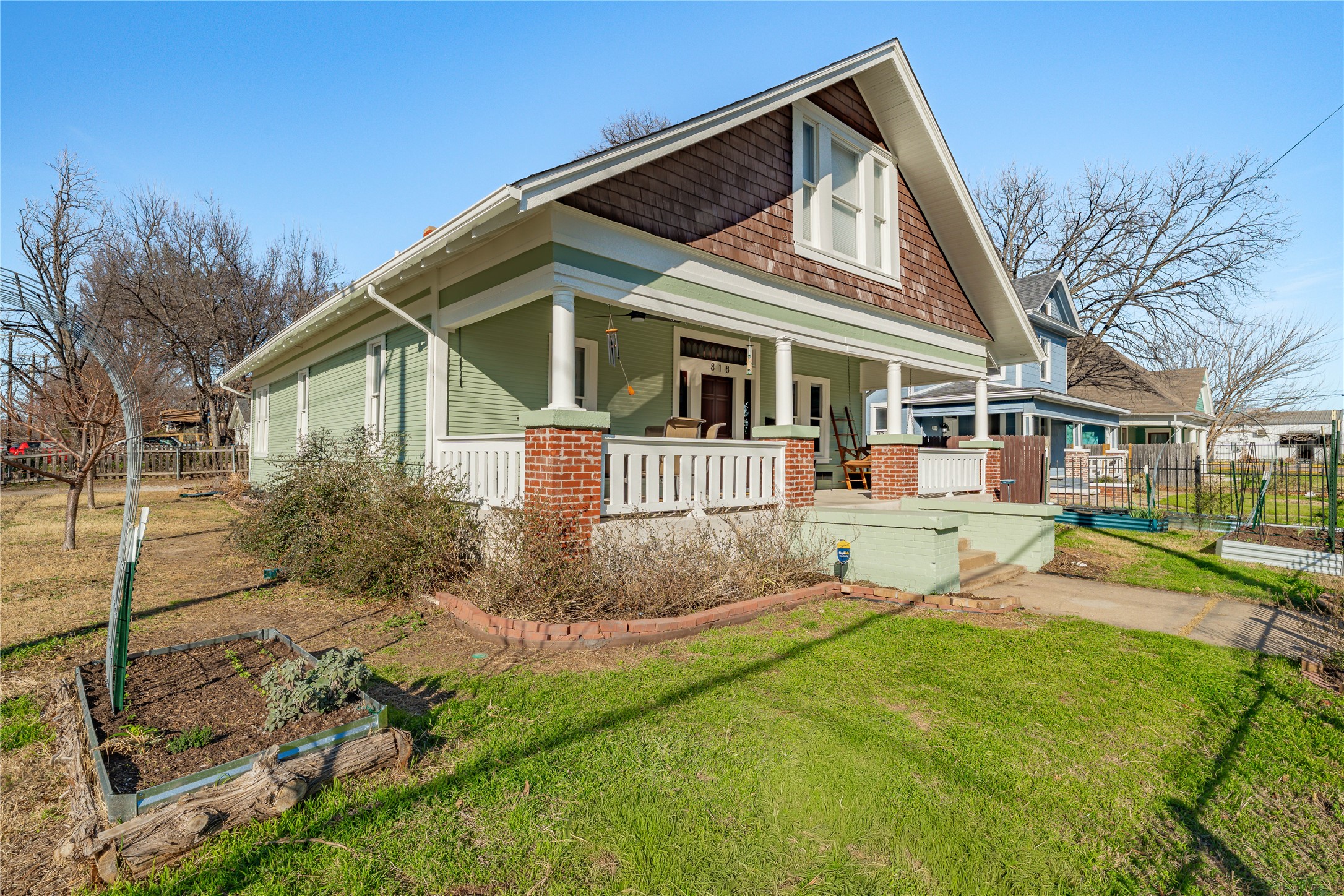 818 W Richmond Avenue Fort Worth TX 76110