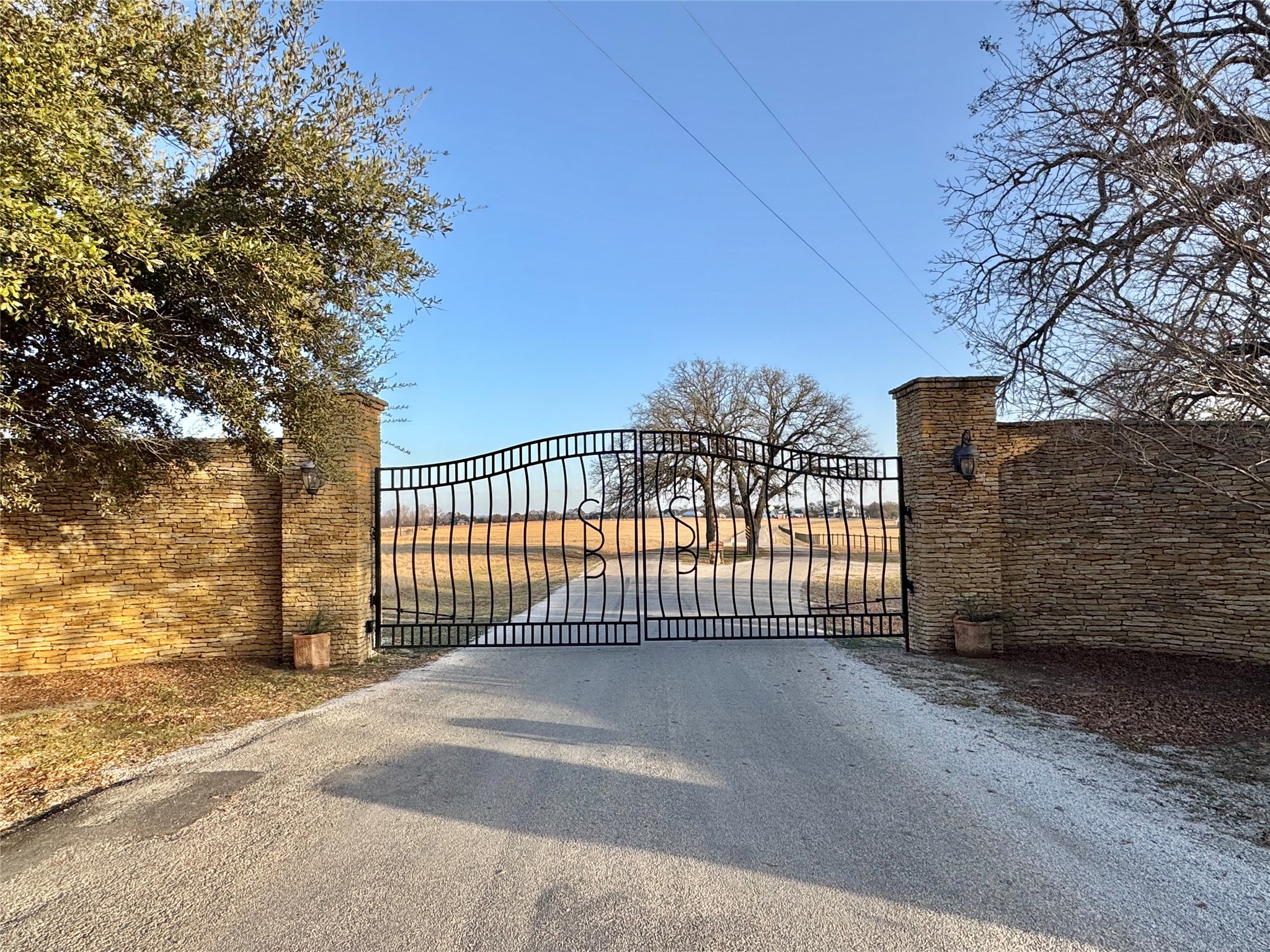 229 W Bluff Lane Millsap TX 76066