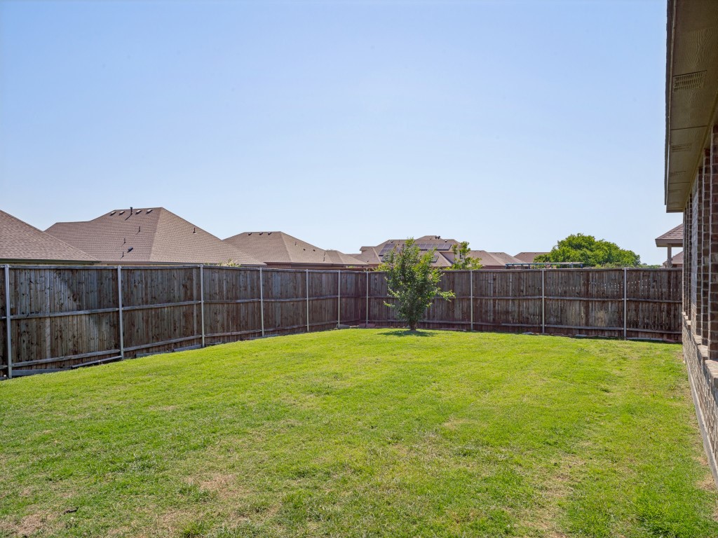 1612 Reed Drive Krum TX 76249