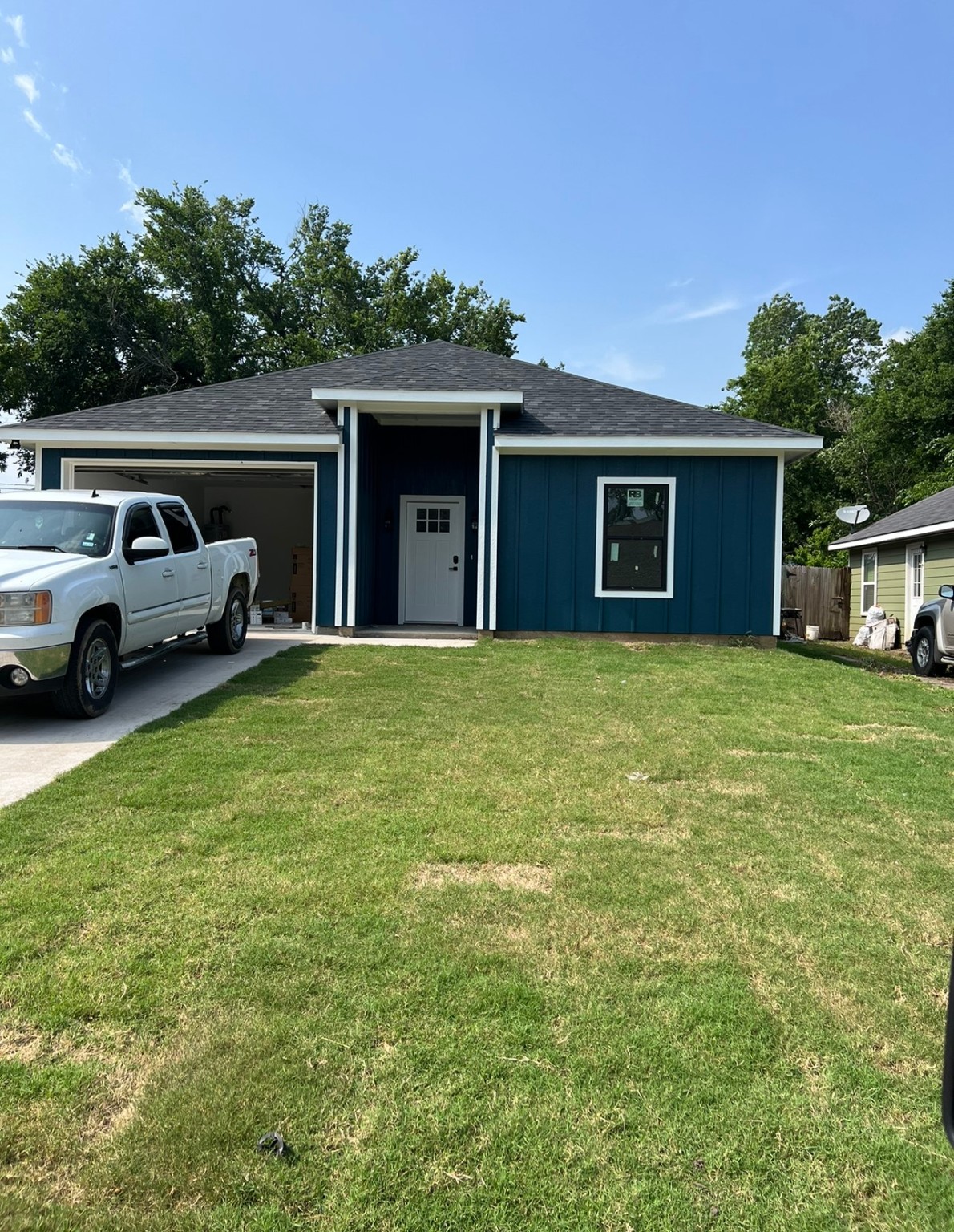 631 W Morgan Street Denison TX 75020