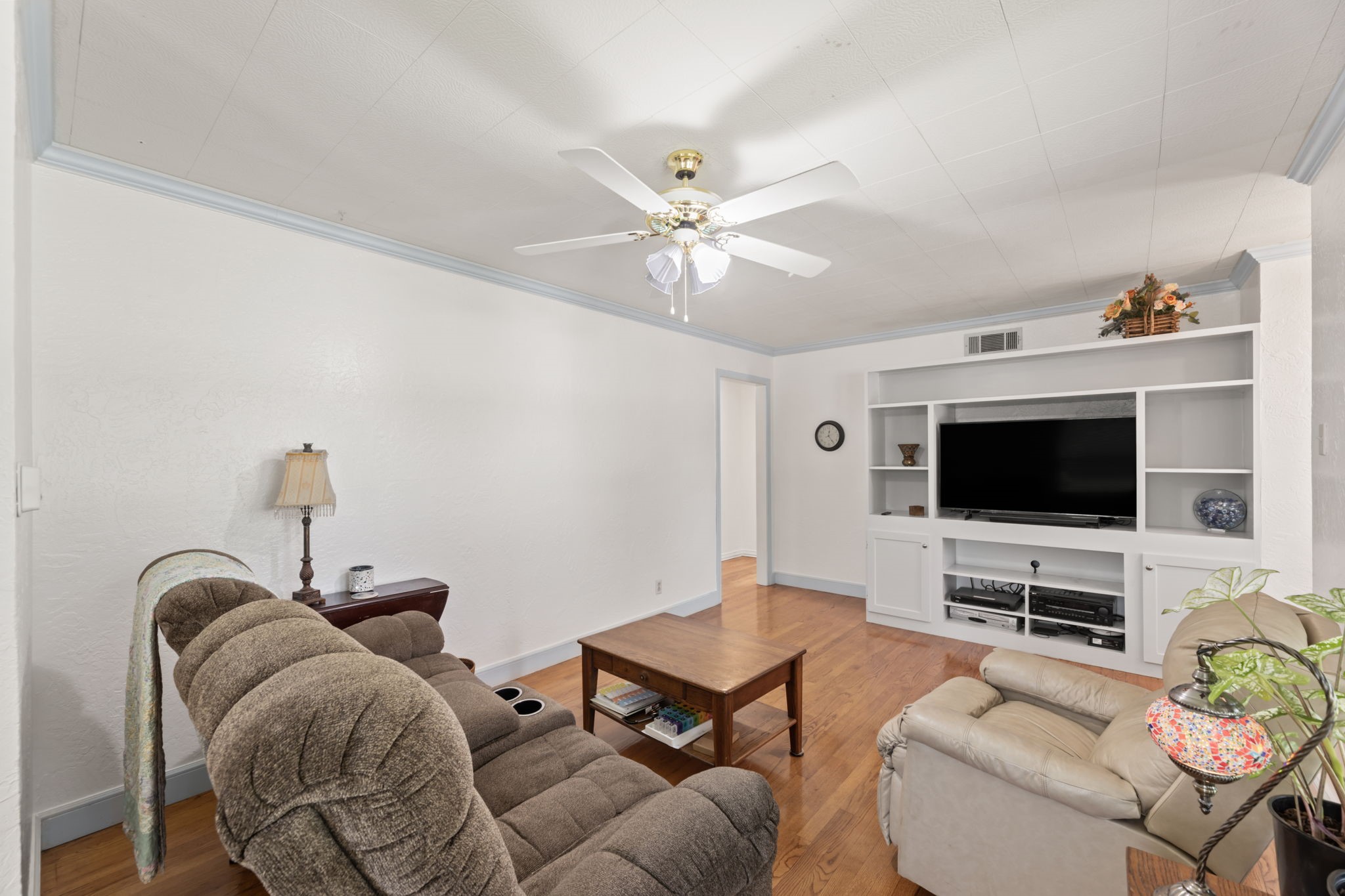 10382 Newcombe Drive Dallas TX 75228