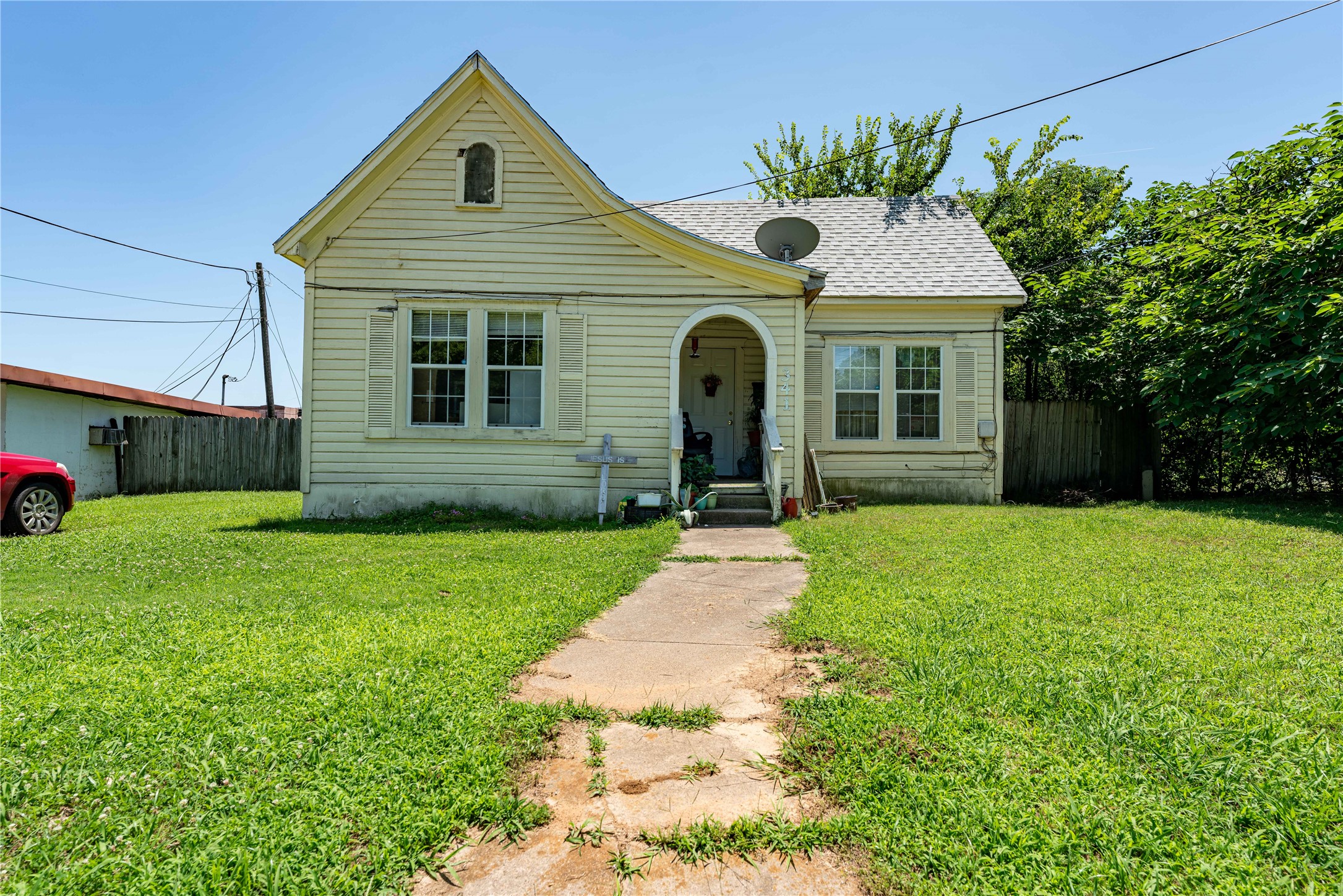 341 Graham Street Paris TX 75460