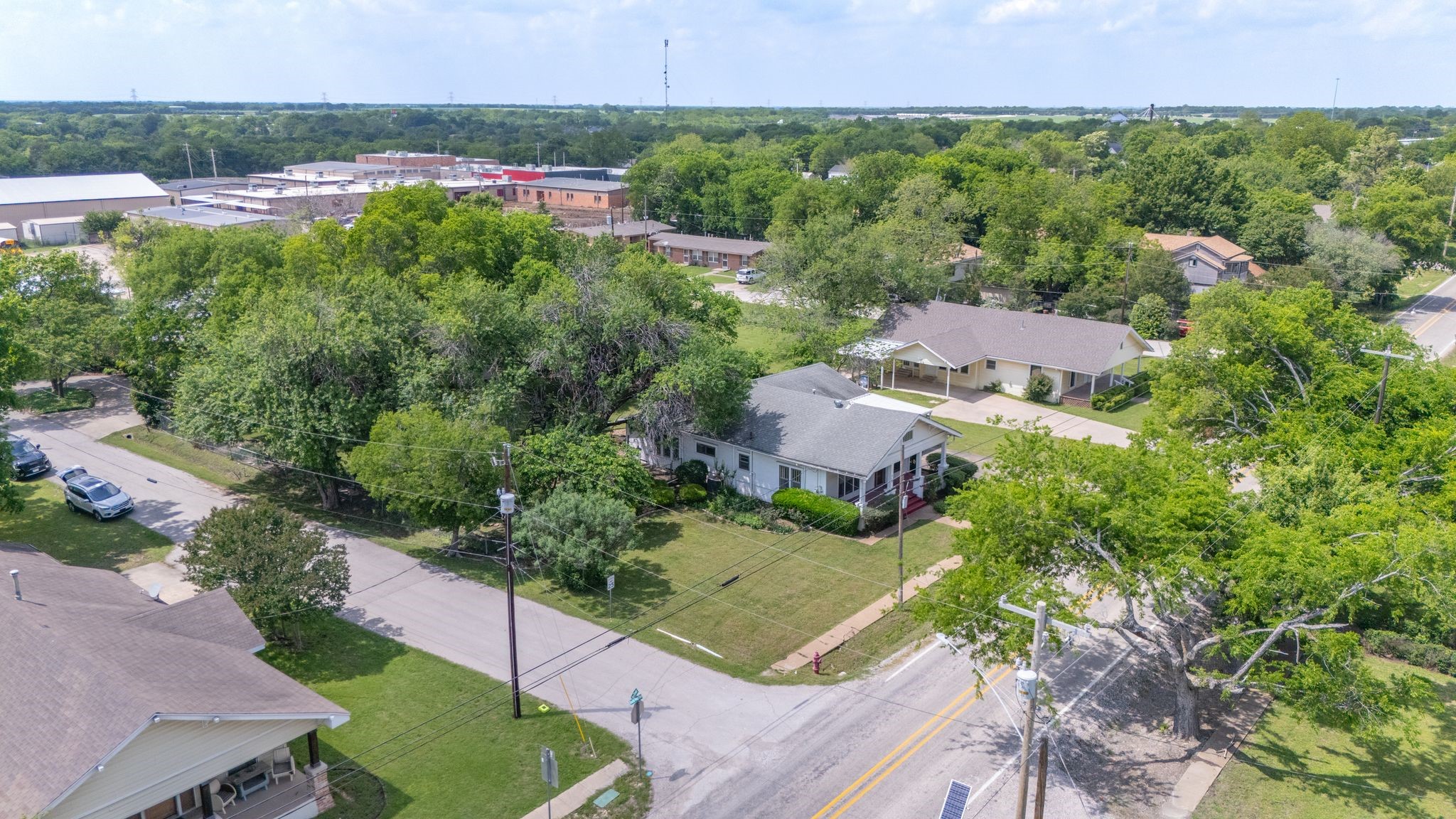 604 S Pearl Street Trenton TX 75490