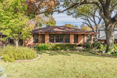 2711 Southwood Drive Dallas TX 75233