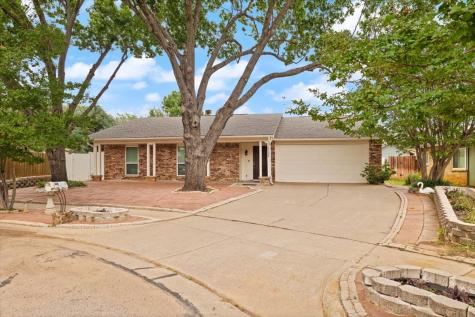 2505 Crestmoor Court Arlington TX 76016