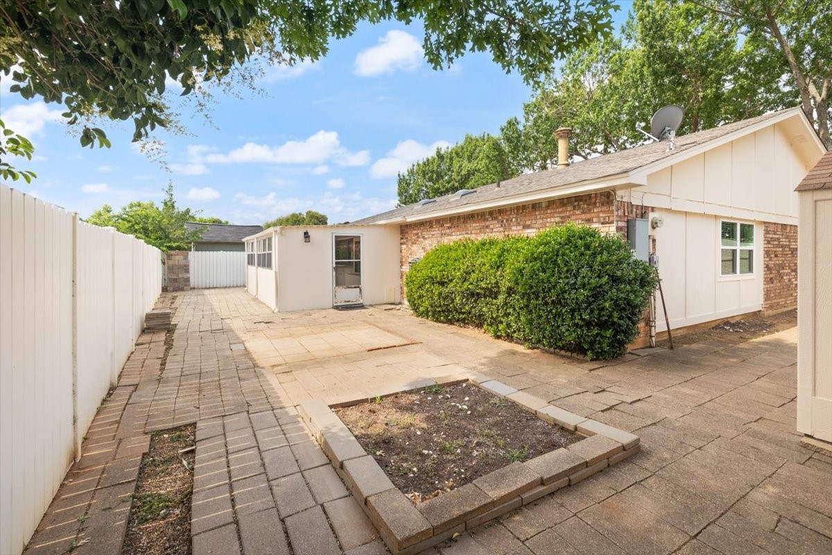 2505 Crestmoor Court Arlington TX 76016