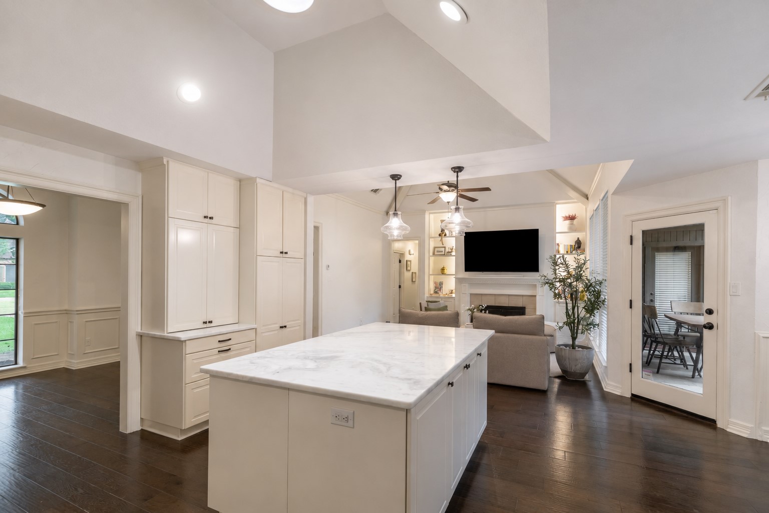 1004 Red Oak Court Keller TX 76248