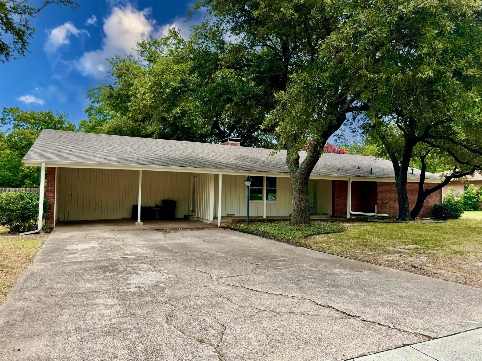 5609 Stonewall Street Greenville TX 75402
