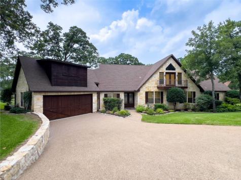100 Windward Mabank TX 75156