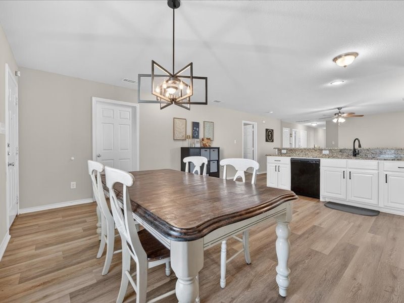 1816 Wickham Drive Burleson TX 76028