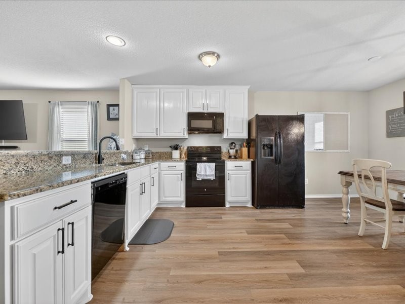 1816 Wickham Drive Burleson TX 76028