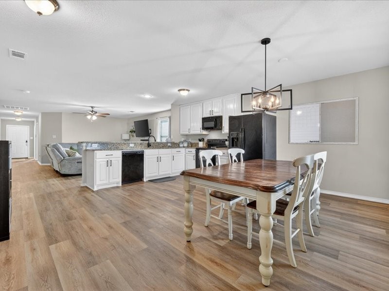 1816 Wickham Drive Burleson TX 76028