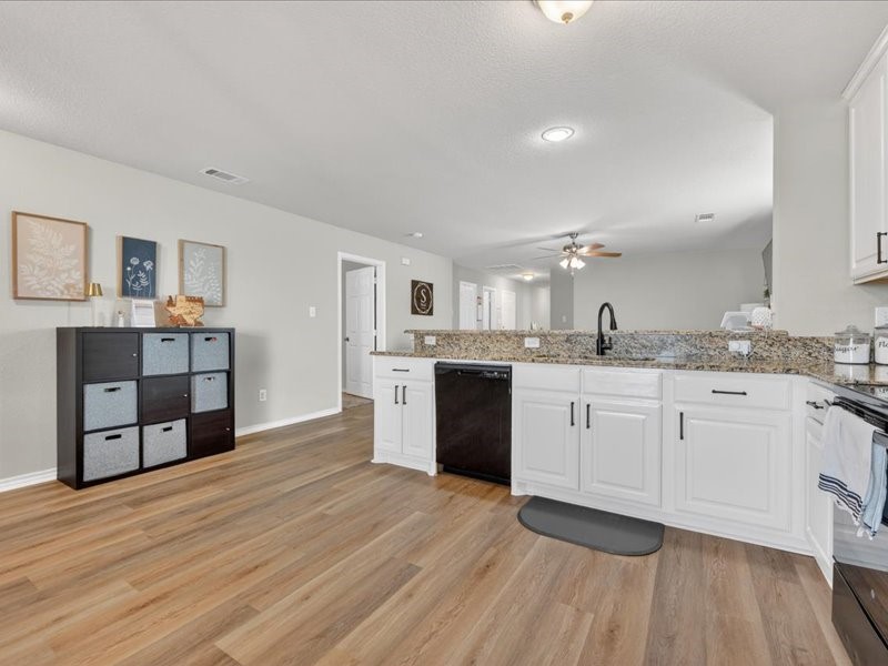 1816 Wickham Drive Burleson TX 76028