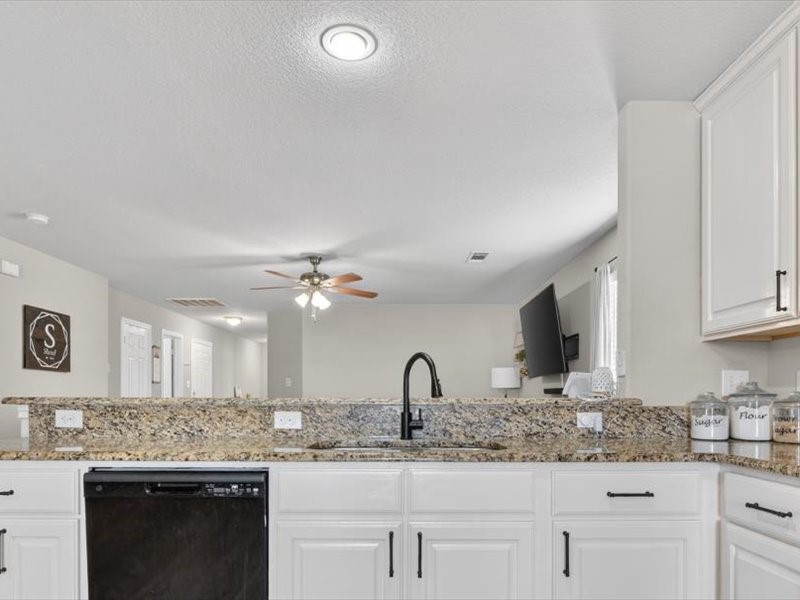 1816 Wickham Drive Burleson TX 76028