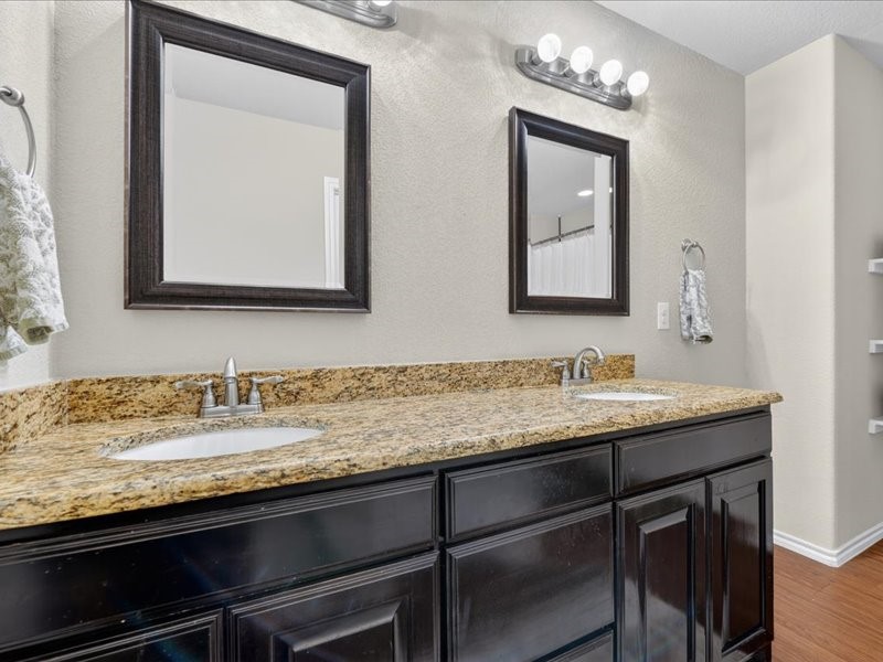 1816 Wickham Drive Burleson TX 76028