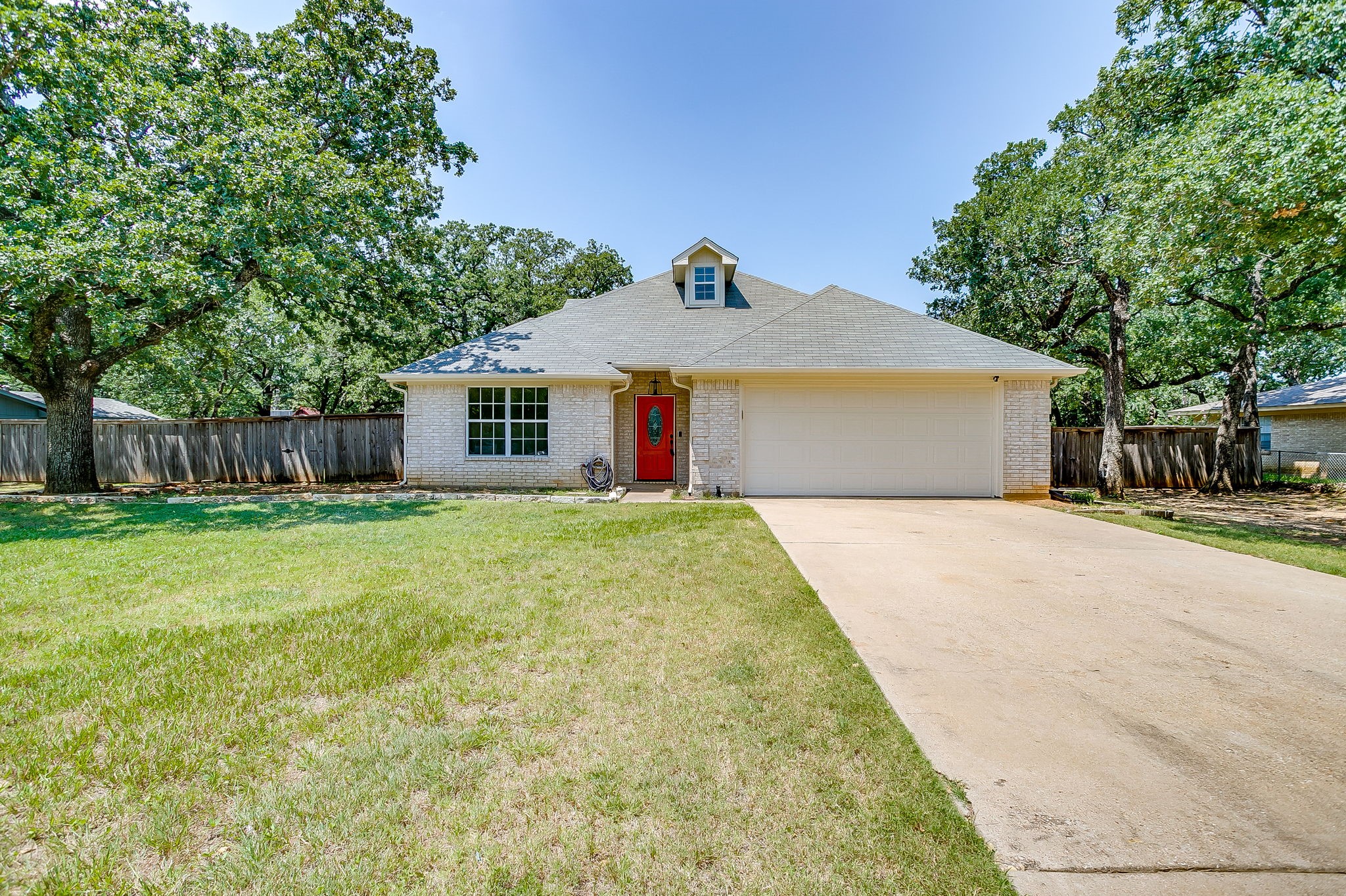 202 Woodlawn Drive Keene TX 76059