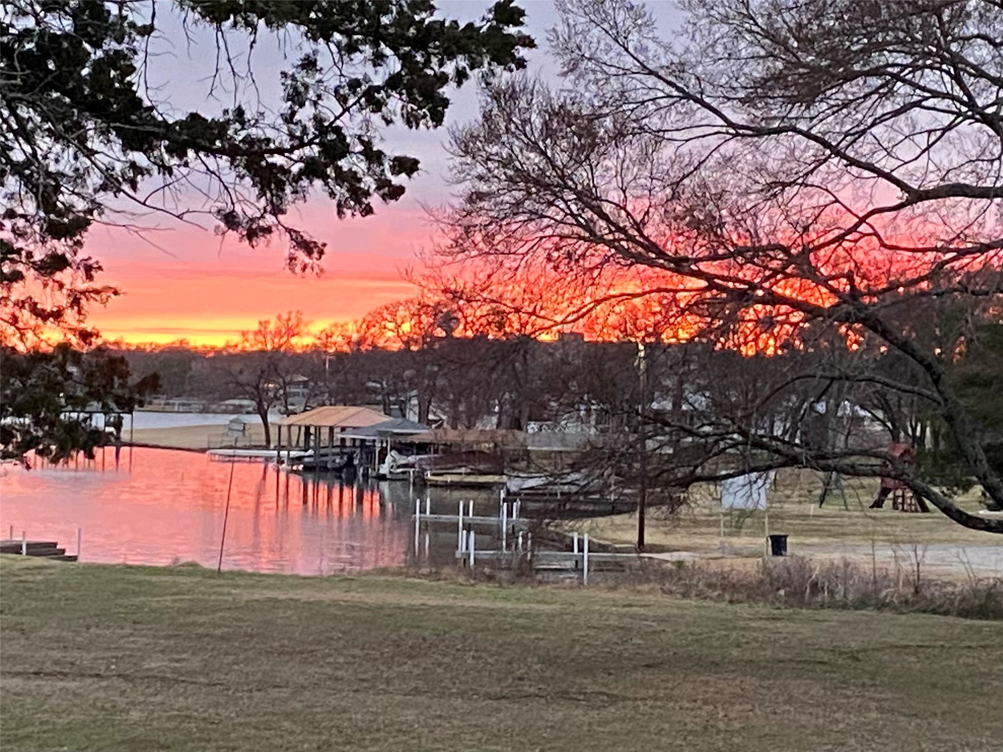 316 Comanche Drive Lake Kiowa TX 76240