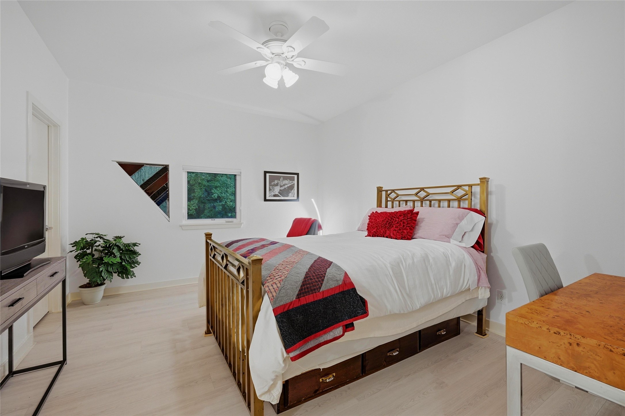 316 Comanche Drive Lake Kiowa TX 76240