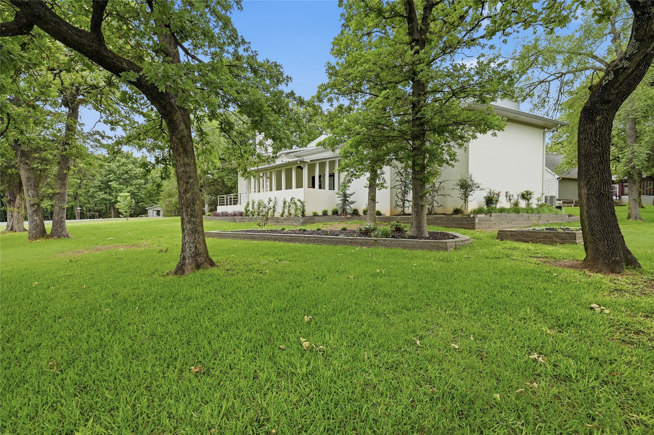 316 Comanche Drive Lake Kiowa TX 76240