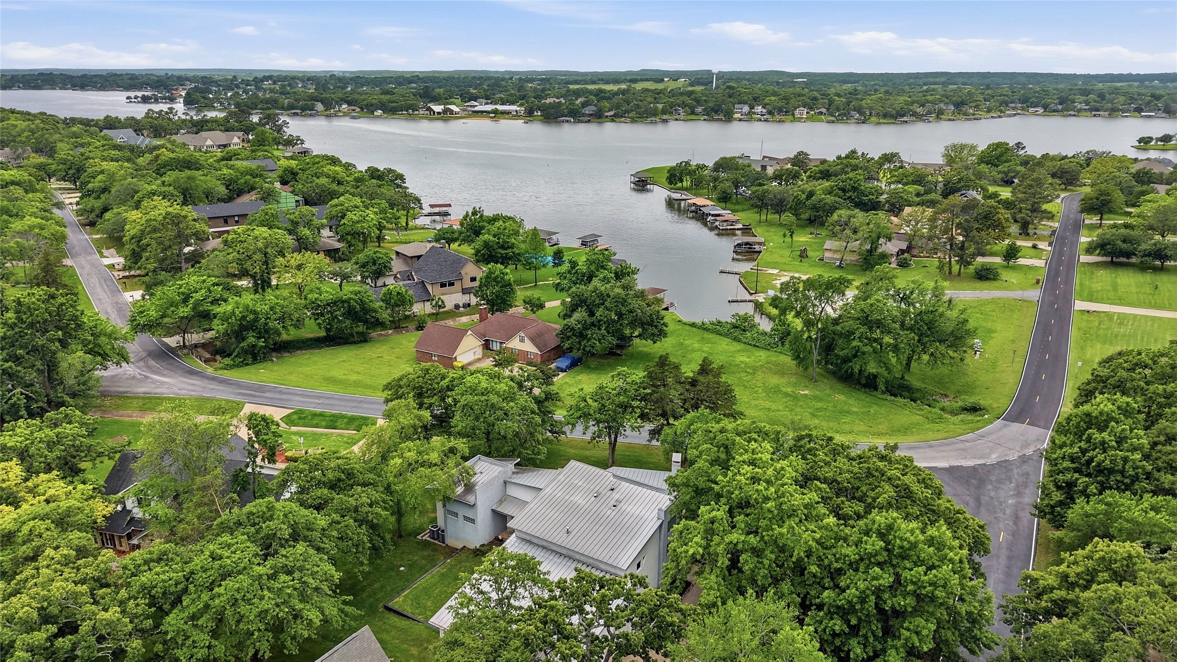 316 Comanche Drive Lake Kiowa TX 76240