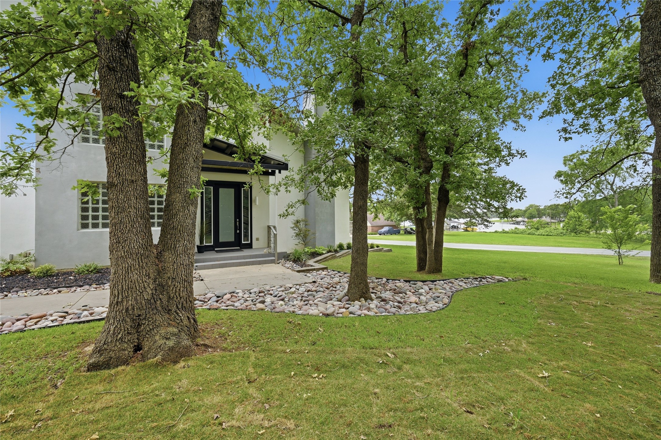 316 Comanche Drive Lake Kiowa TX 76240