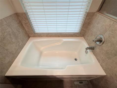 718 E Walcott Street Pilot Point TX 76258