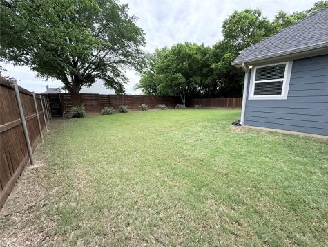 718 E Walcott Street Pilot Point TX 76258
