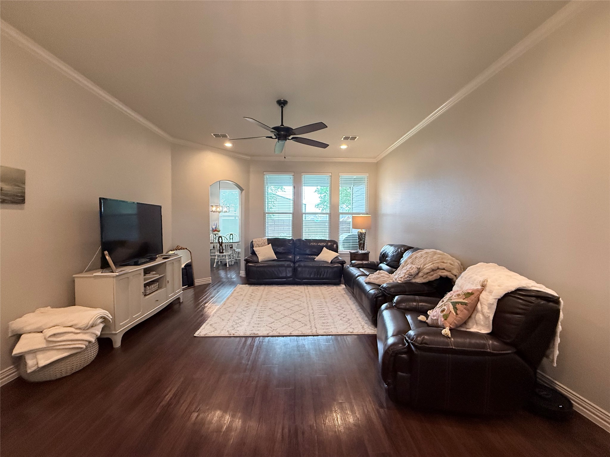 718 E Walcott Street Pilot Point TX 76258