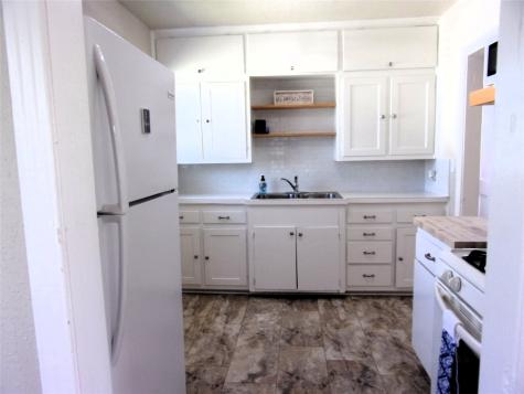 1902 W Dry Street San Saba TX 76877