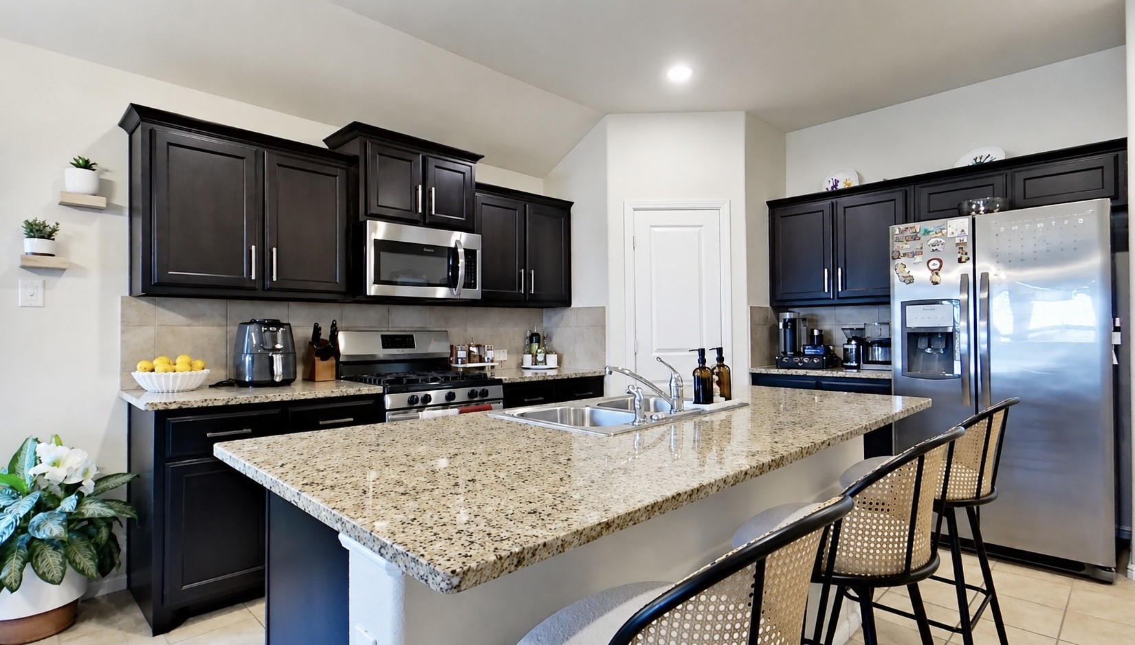 2216 Sadlers Creek Lane Fort Worth TX 76108