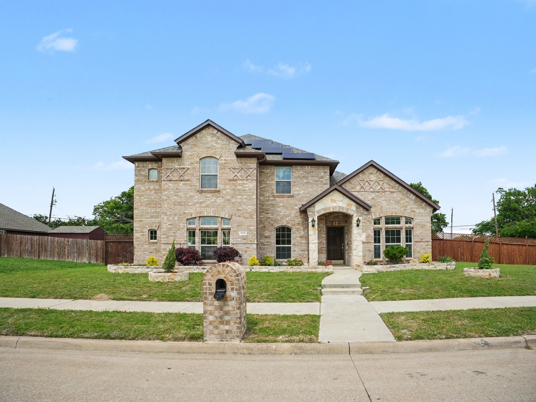 113 Brighton Drive Desoto TX 75115