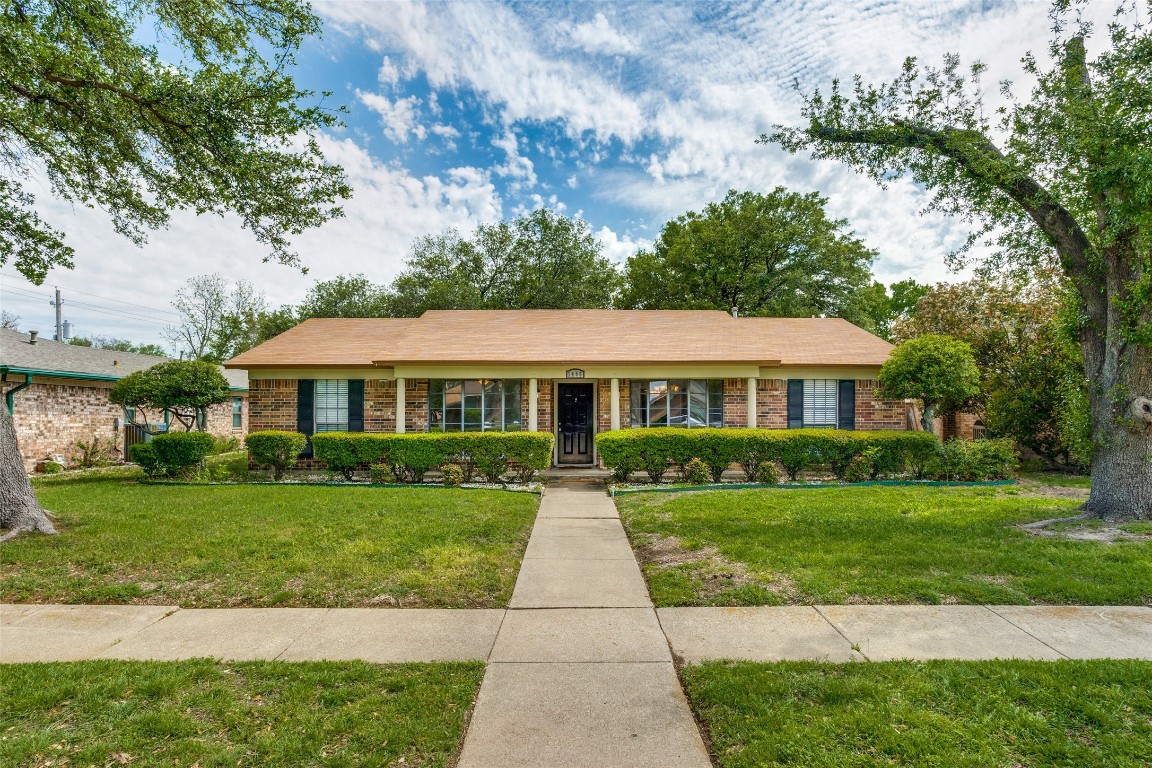 1406 Trowbridge Street Garland TX 75044