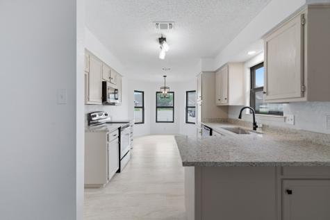 3611 Alexandria Drive Arlington TX 76015