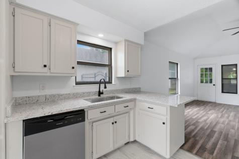 3611 Alexandria Drive Arlington TX 76015