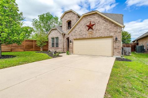 9856 Brazoria Trail Fort Worth TX 76126