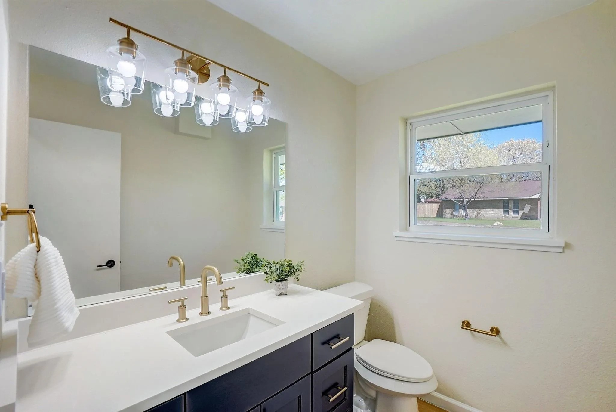 3040 Ponder Place Dallas TX 75229