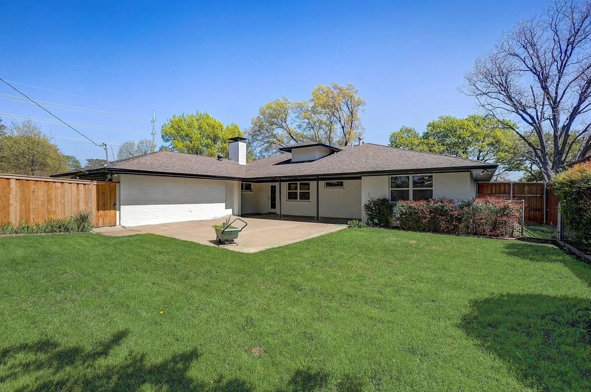 3040 Ponder Place Dallas TX 75229