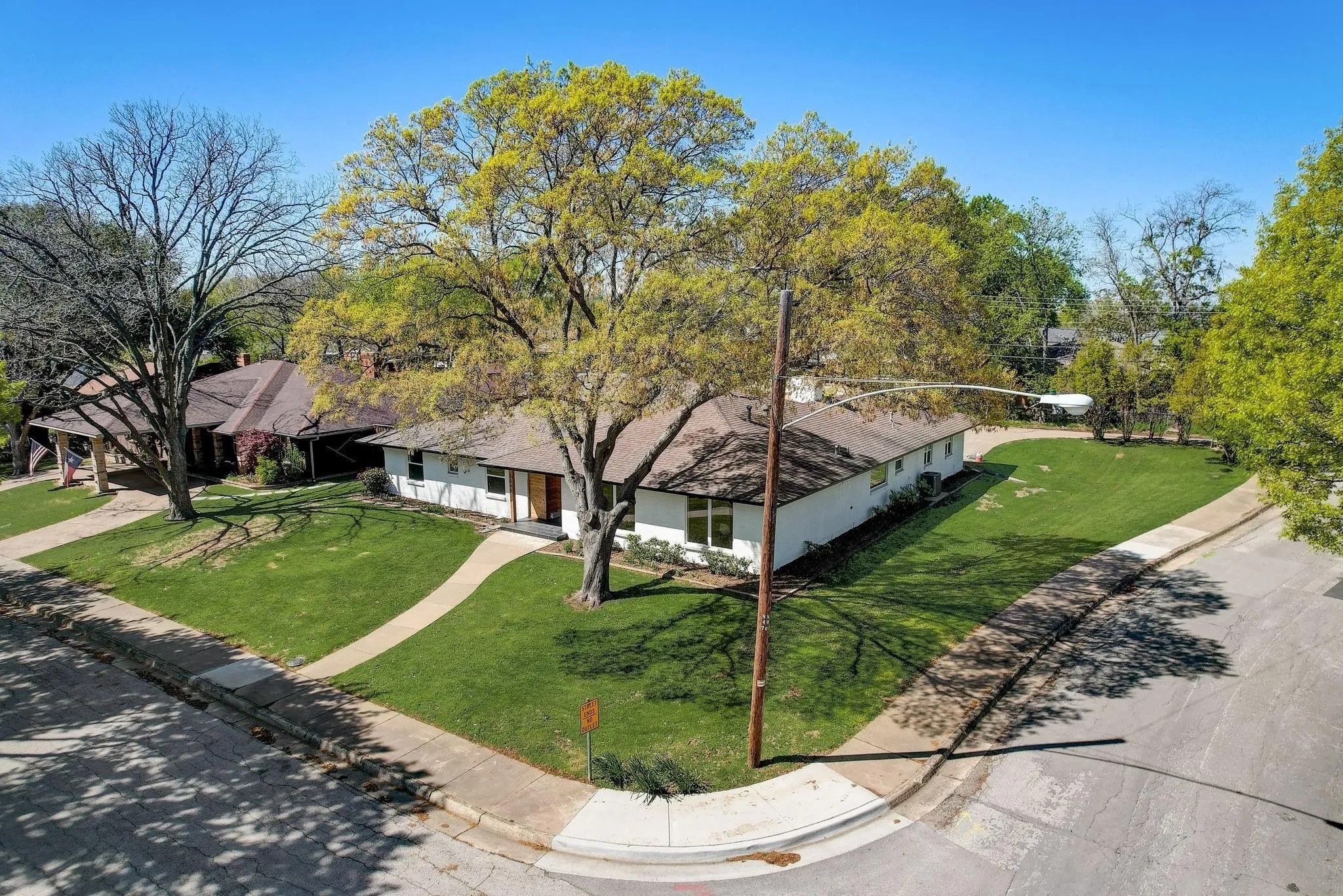 3040 Ponder Place Dallas TX 75229