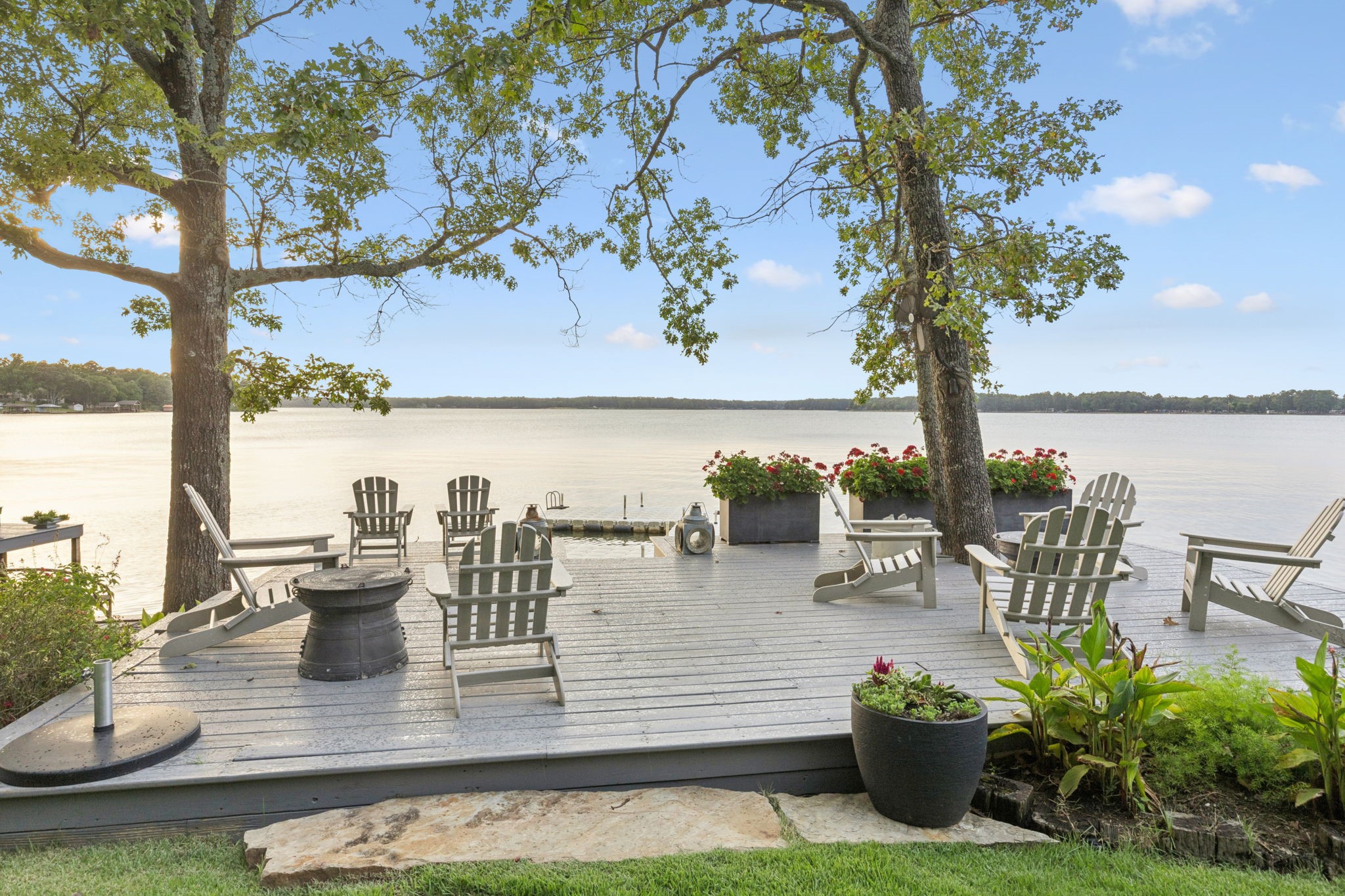 45 Lakeview Scroggins TX 75480