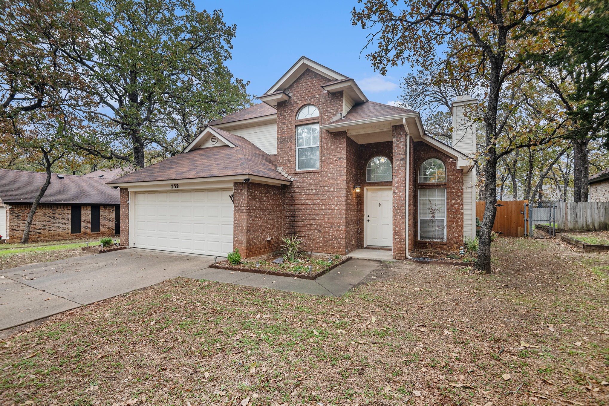 732 High Crest Drive Azle TX 76020