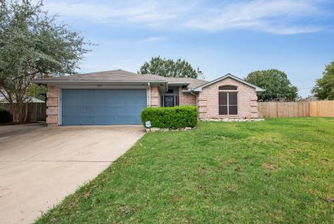 829 Meadowview Court Burleson TX 76028