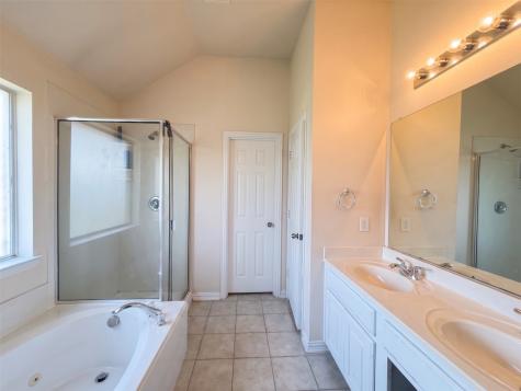 1435 Fleetwood Cove Drive Grand Prairie TX 75052