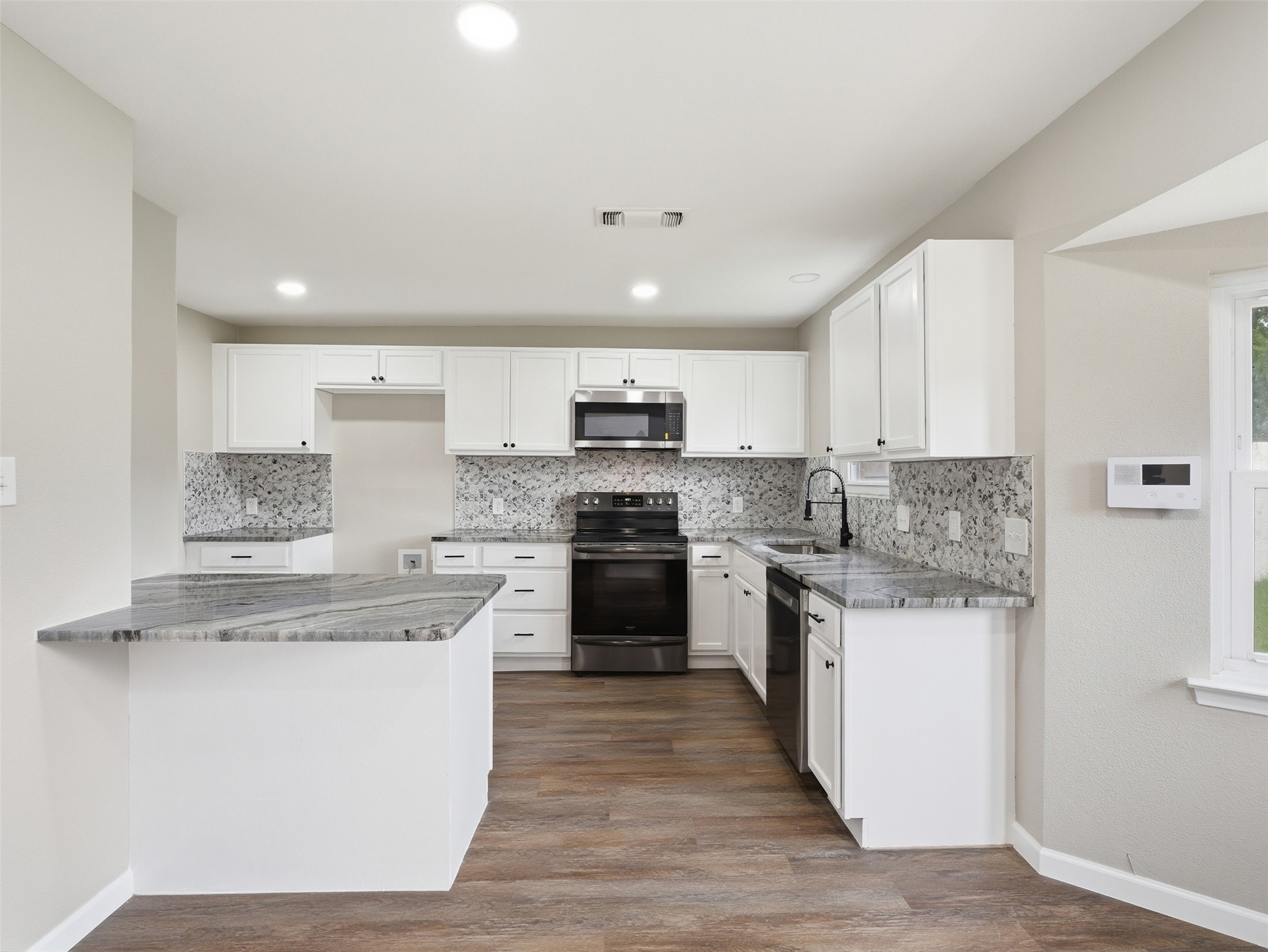 7321 Fredricksburg Drive Forest Hill TX 76140